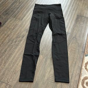 Black Lululemon leggings